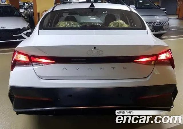 Hyundai Elantra 2026 — миниатюра 7