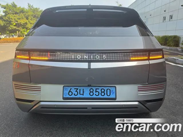 Hyundai Ioniq 5 2022 — миниатюра 4