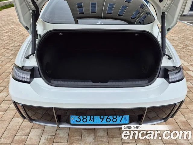 Hyundai Ioniq 6 2025 — миниатюра 7