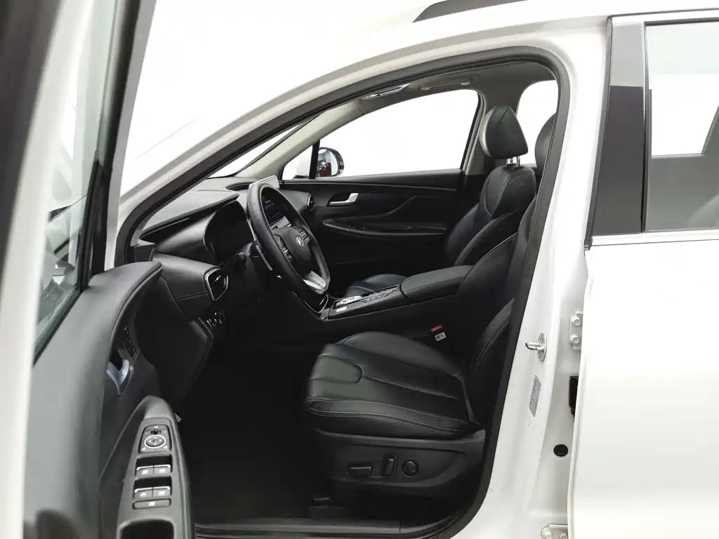 Hyundai Santa Fe 2022 — миниатюра 10