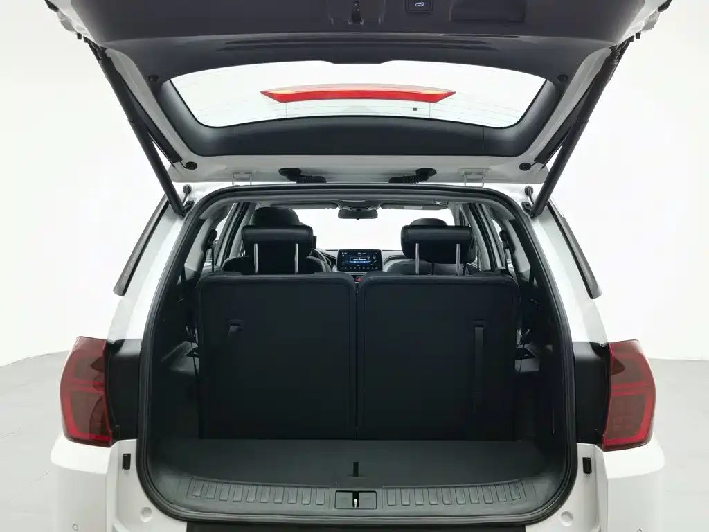 Hyundai Santa Fe 2022 — миниатюра 16