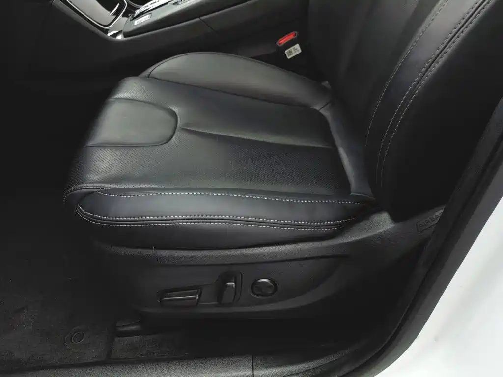 Hyundai Santa Fe 2022 — миниатюра 19