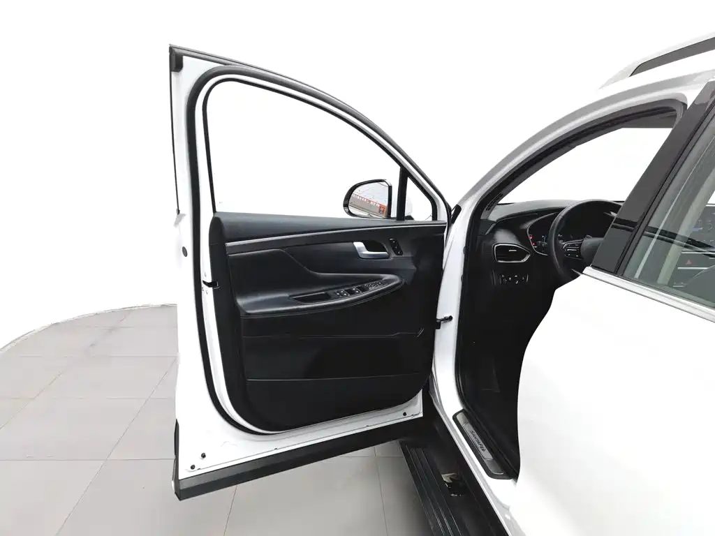 Hyundai Santa Fe 2022 — миниатюра 8