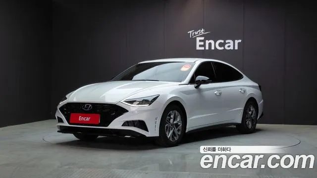 Hyundai Sonata 2022 — фото 1