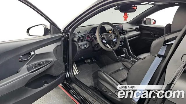 Hyundai Veloster 2022 — миниатюра 10