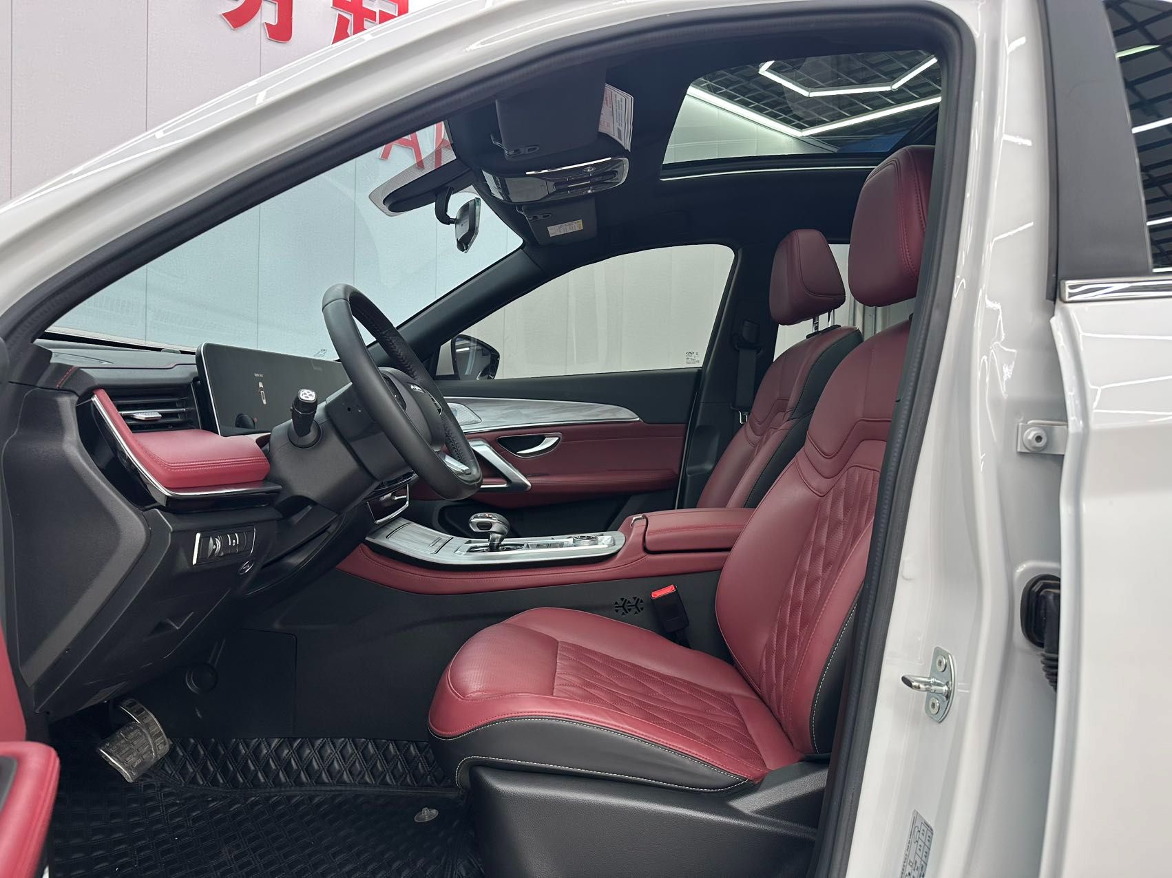 JETOUR X70 PLUS 2023 — миниатюра 7