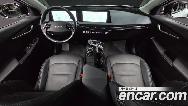 Kia EV6 2023 — миниатюра 7