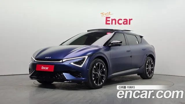 Kia EV6 2025 — фото 1