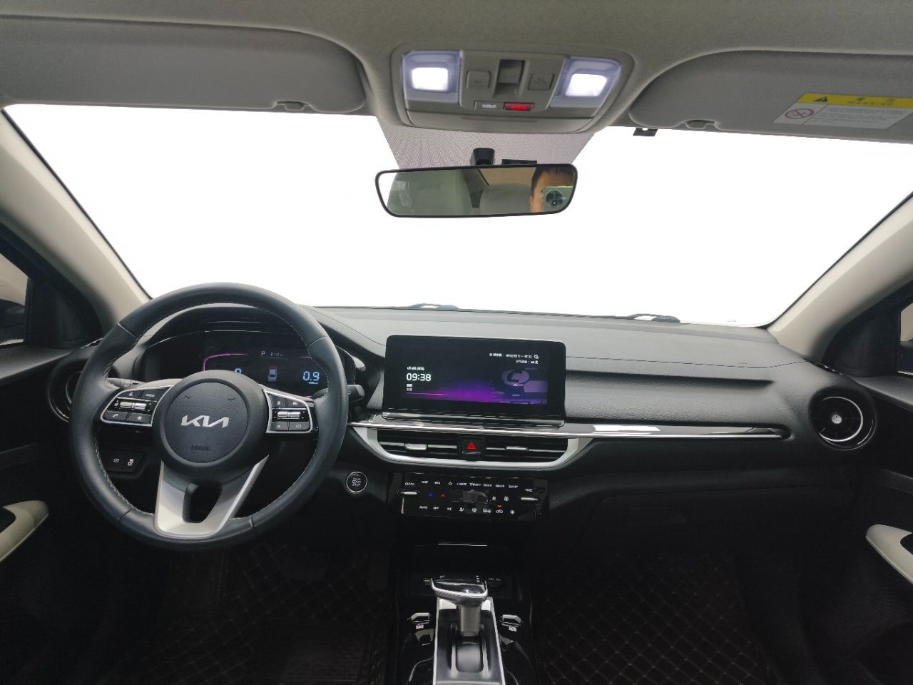 Kia K3 2023 — миниатюра 8