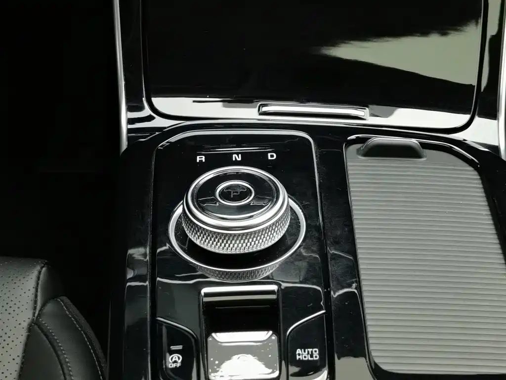 Kia K5 2022 — миниатюра 13