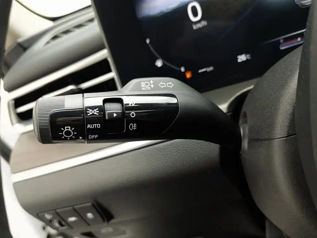 Kia K5 2022 — миниатюра 21