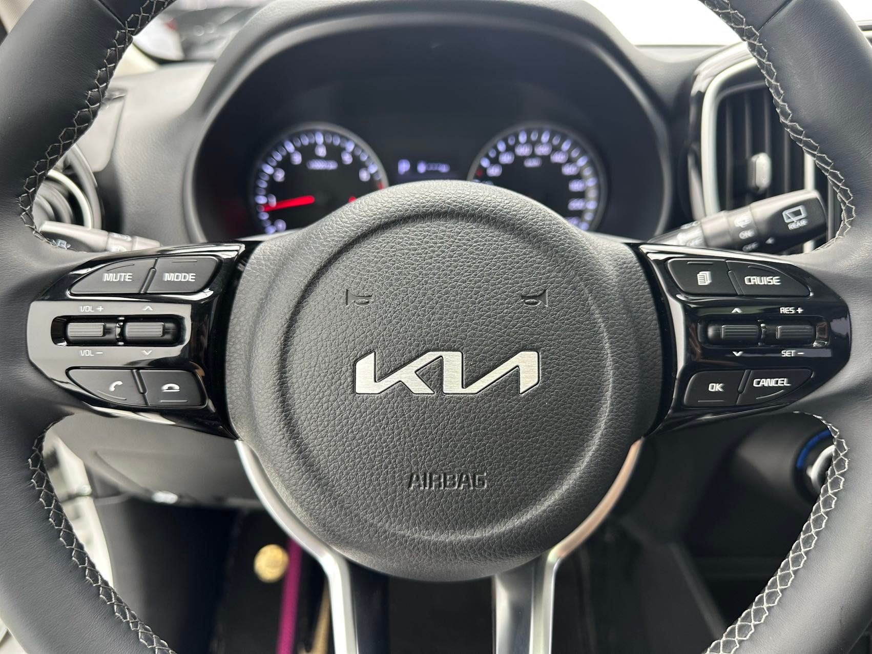 Kia KX1 2022 — миниатюра 8