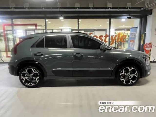 Kia Niro 2025 — миниатюра 3