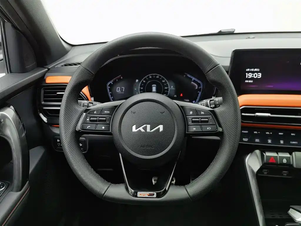 Kia Sportage 2022 — миниатюра 11
