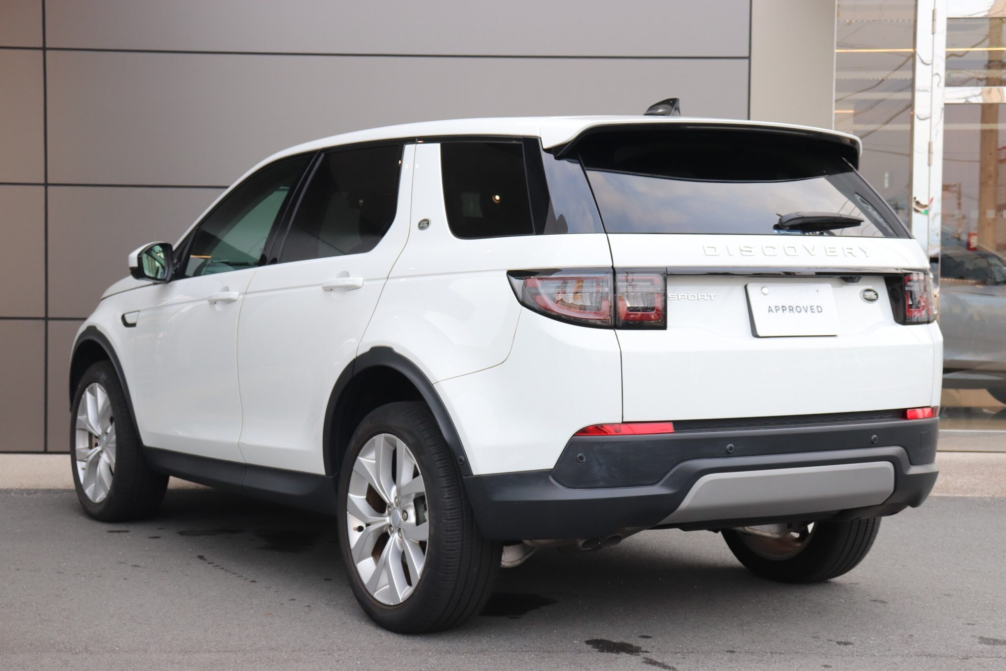 Land Rover Discovery 2022 — миниатюра 7