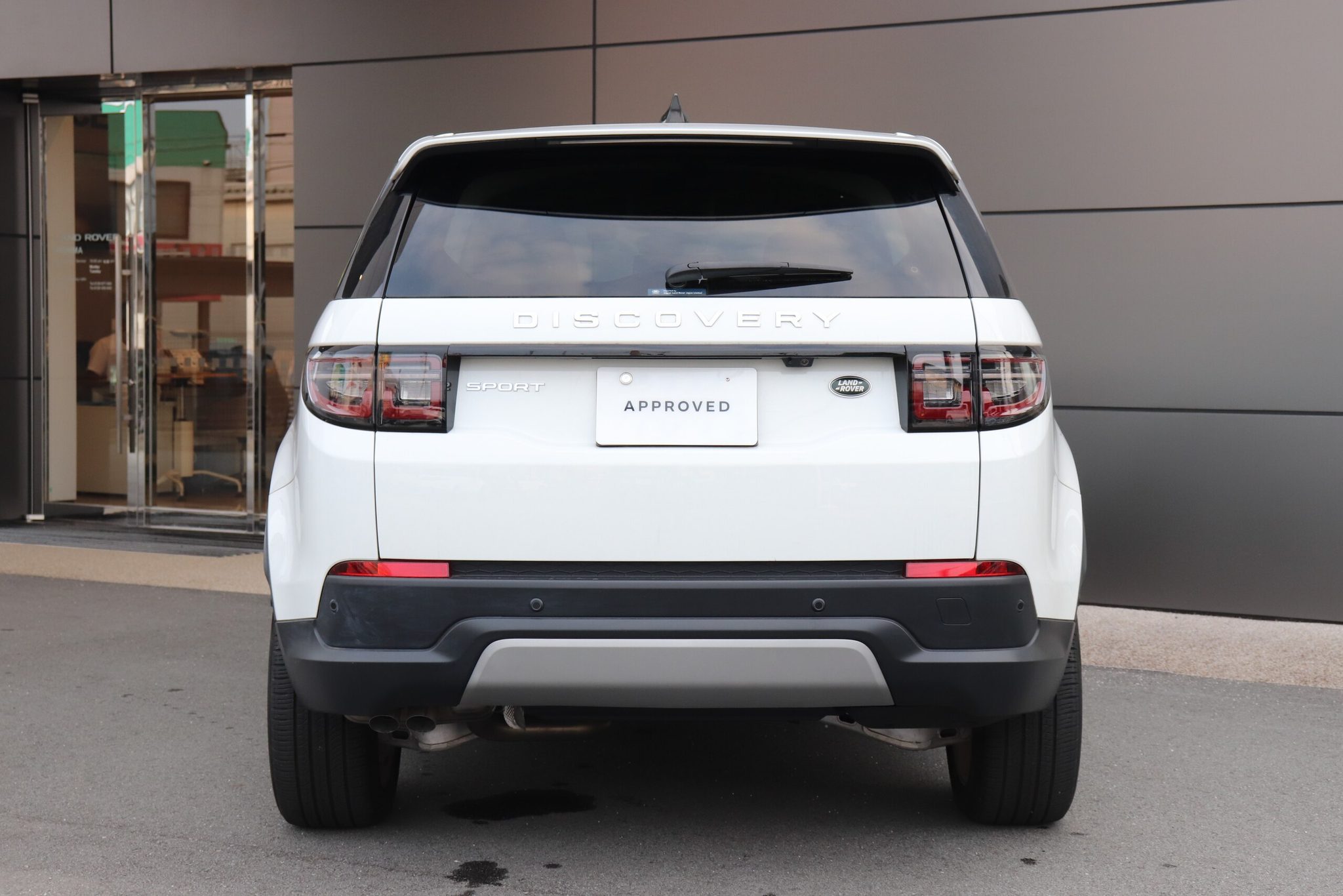 Land Rover Discovery 2022 — миниатюра 9