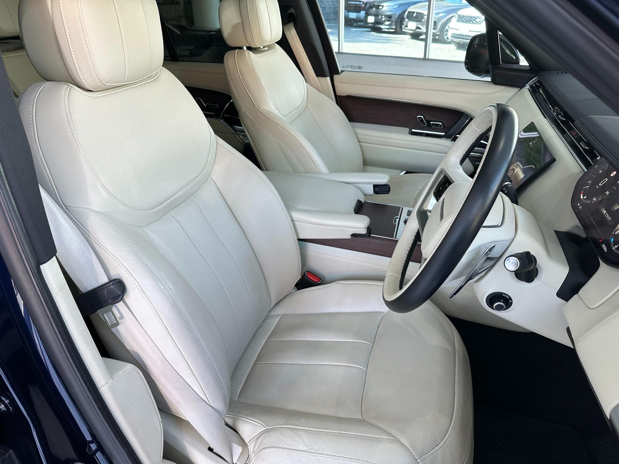 Land Rover Range Rover 2022 — миниатюра 7