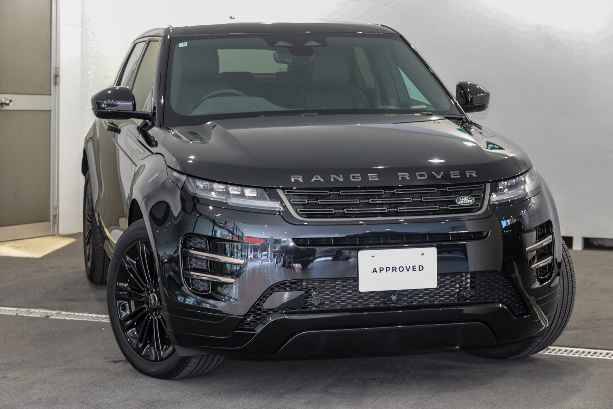 Land Rover Range Rover Evoque 2025 — миниатюра 3