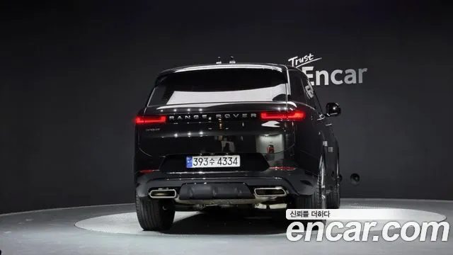 Land Rover Range Rover Sport 2025 — миниатюра 4