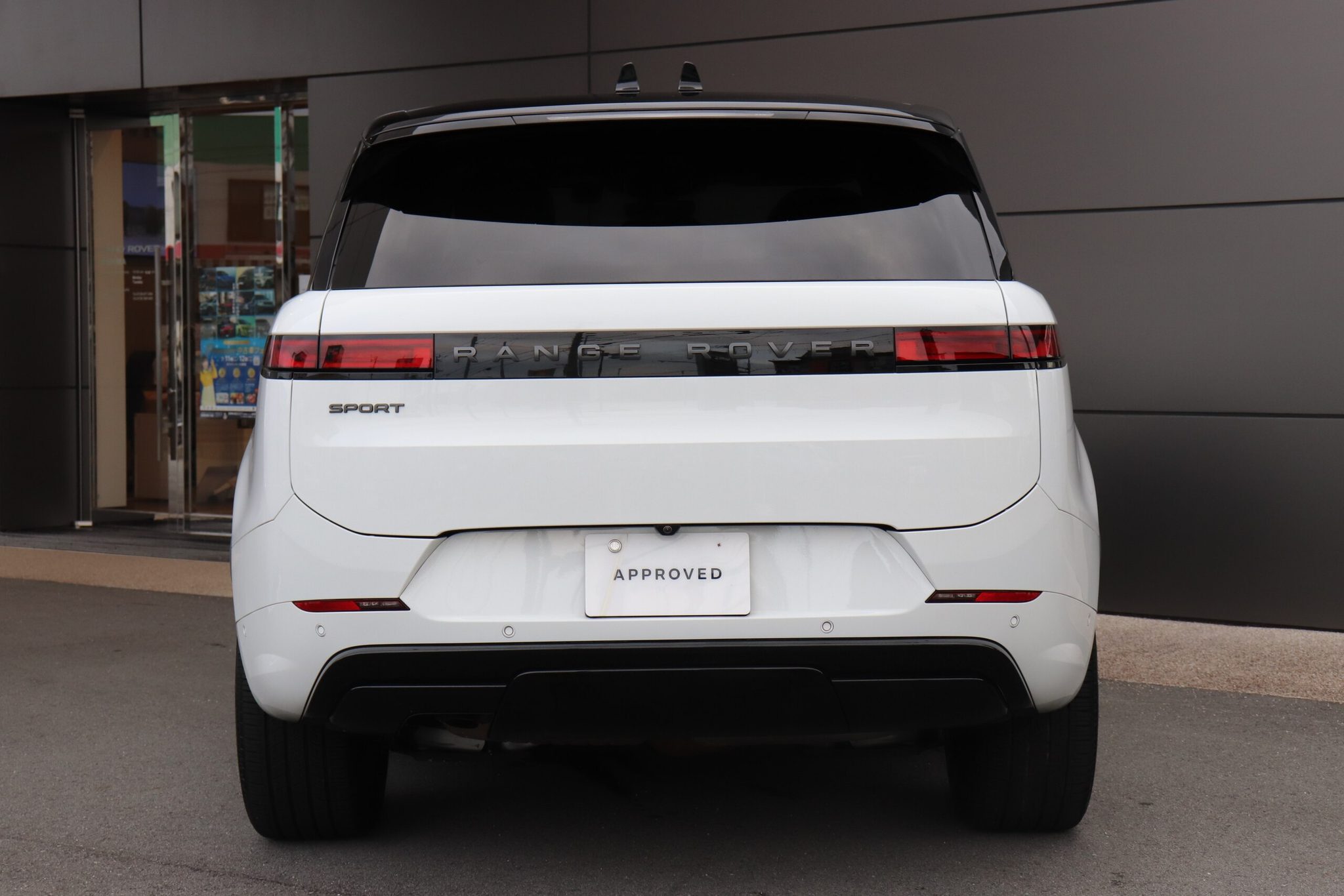 Land Rover Range Rover Sport 2025 — миниатюра 6