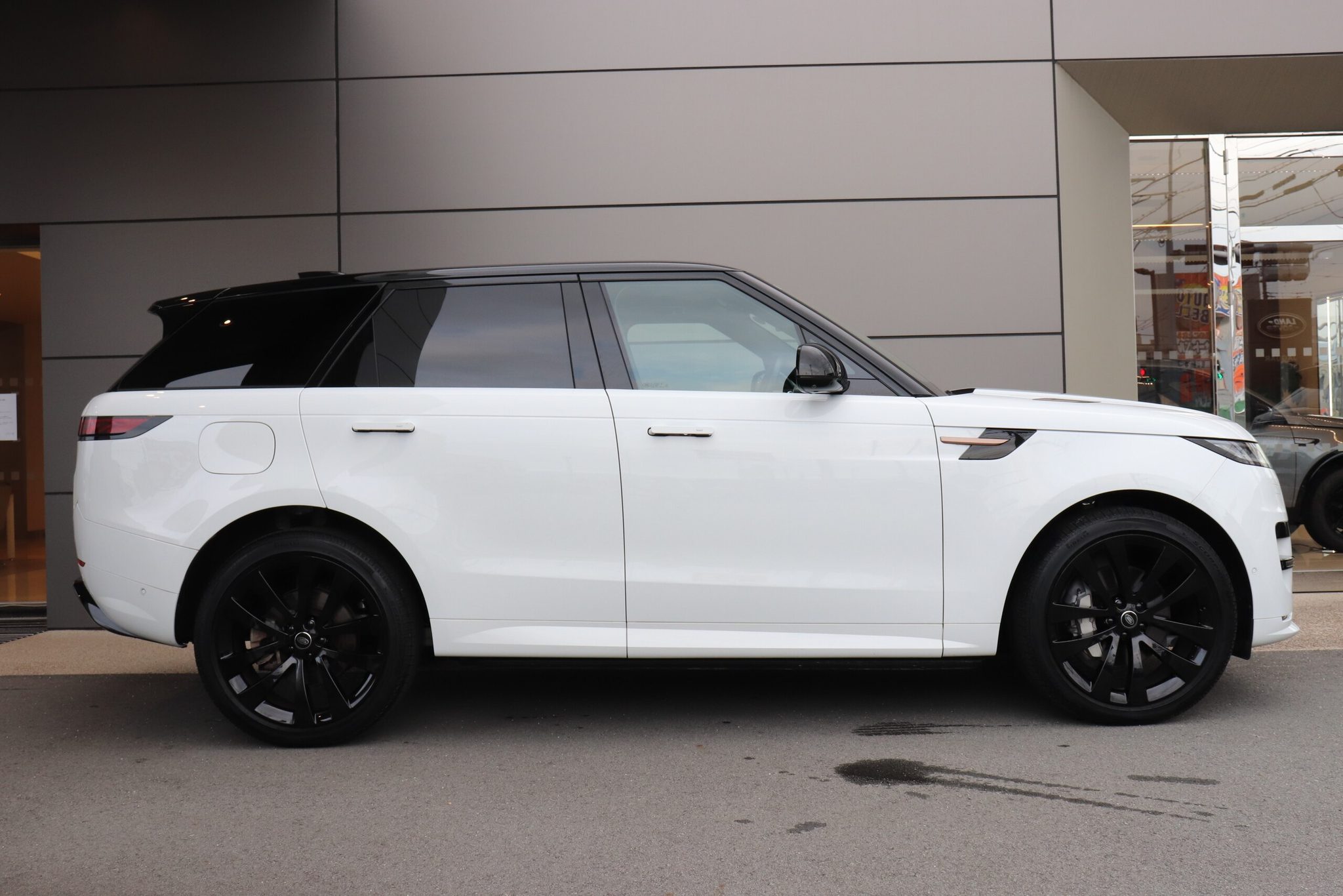 Land Rover Range Rover Sport 2025 — миниатюра 7