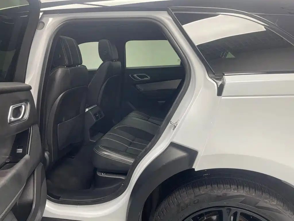 Land Rover Range Rover Velar 2021 — миниатюра 13