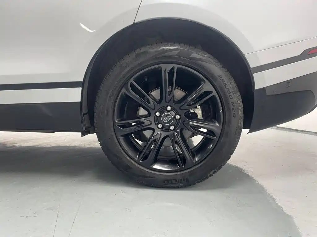 Land Rover Range Rover Velar 2021 — миниатюра 17