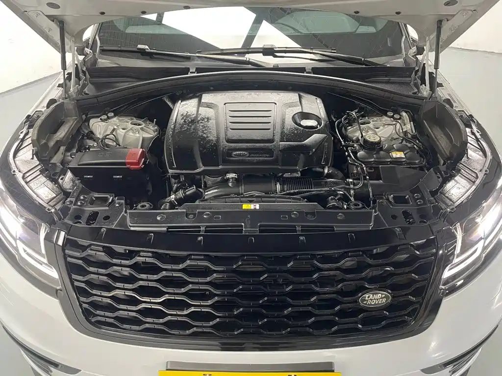 Land Rover Range Rover Velar 2021 — миниатюра 19