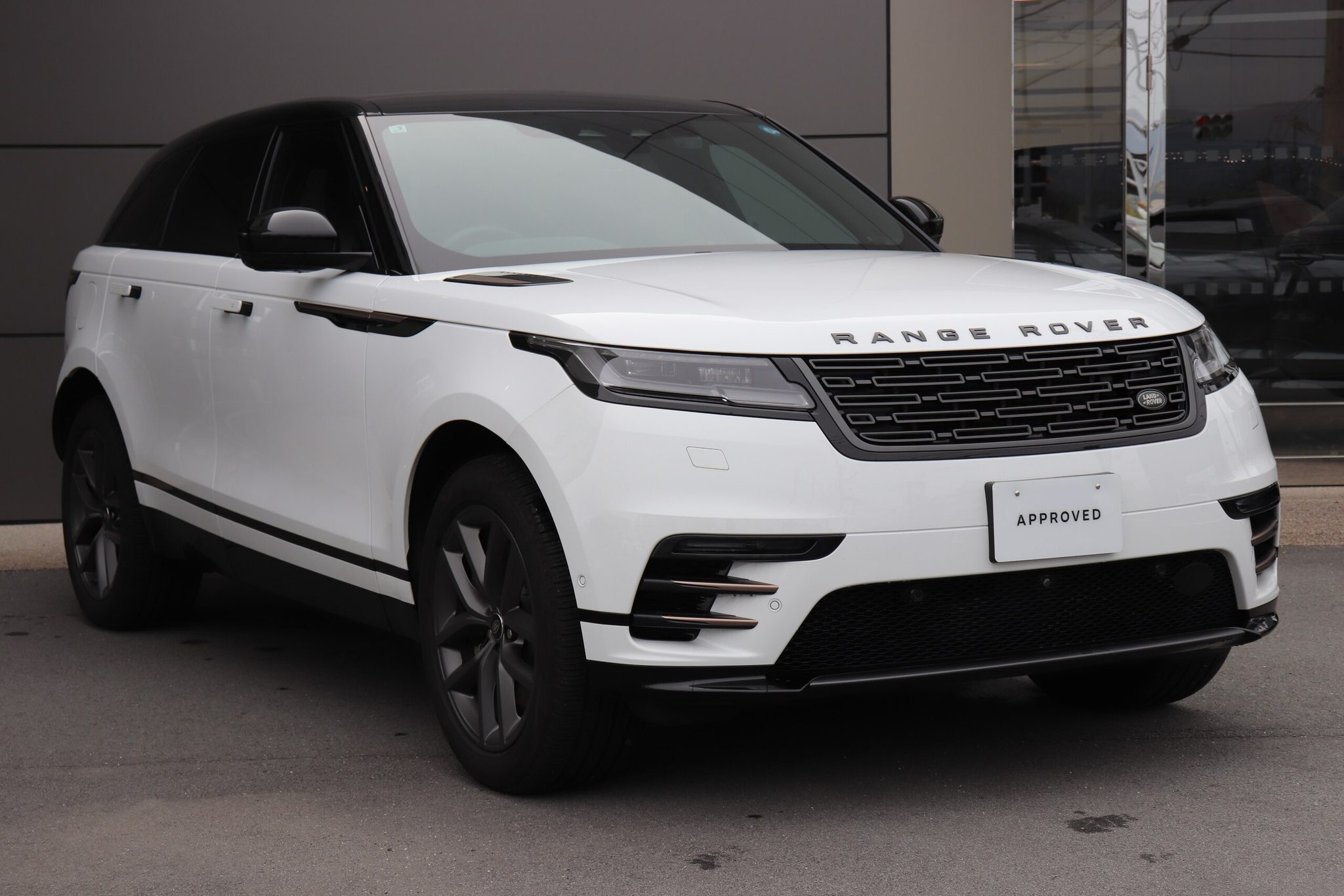 Land Rover Range Rover Velar 2025 — миниатюра 6