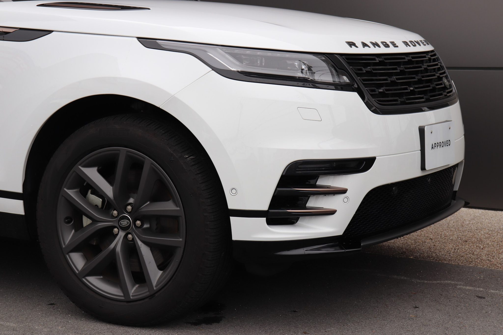 Land Rover Range Rover Velar 2025 — миниатюра 7