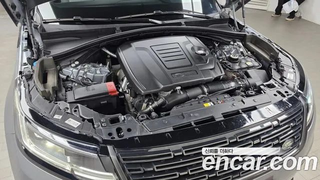 Land Rover Range Rover Velar 2026 — миниатюра 6