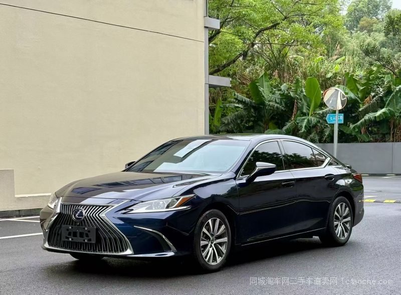 Lexus ES 2021