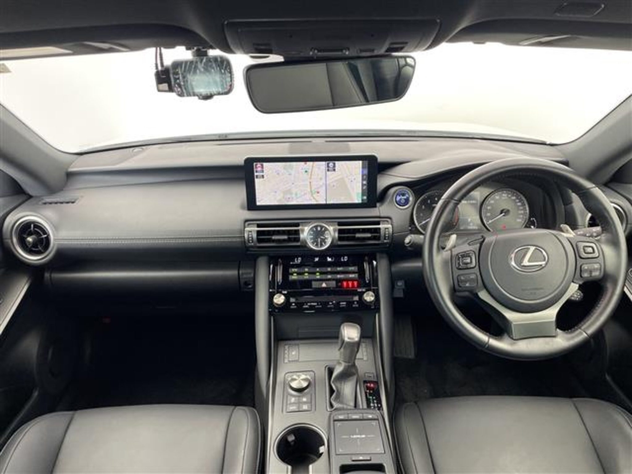 Lexus IS 2023 — миниатюра 3