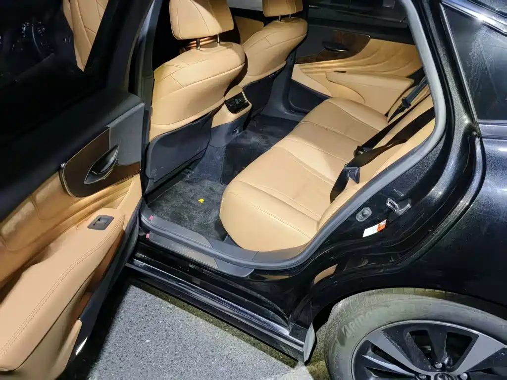 Lexus LS 2021 — миниатюра 3