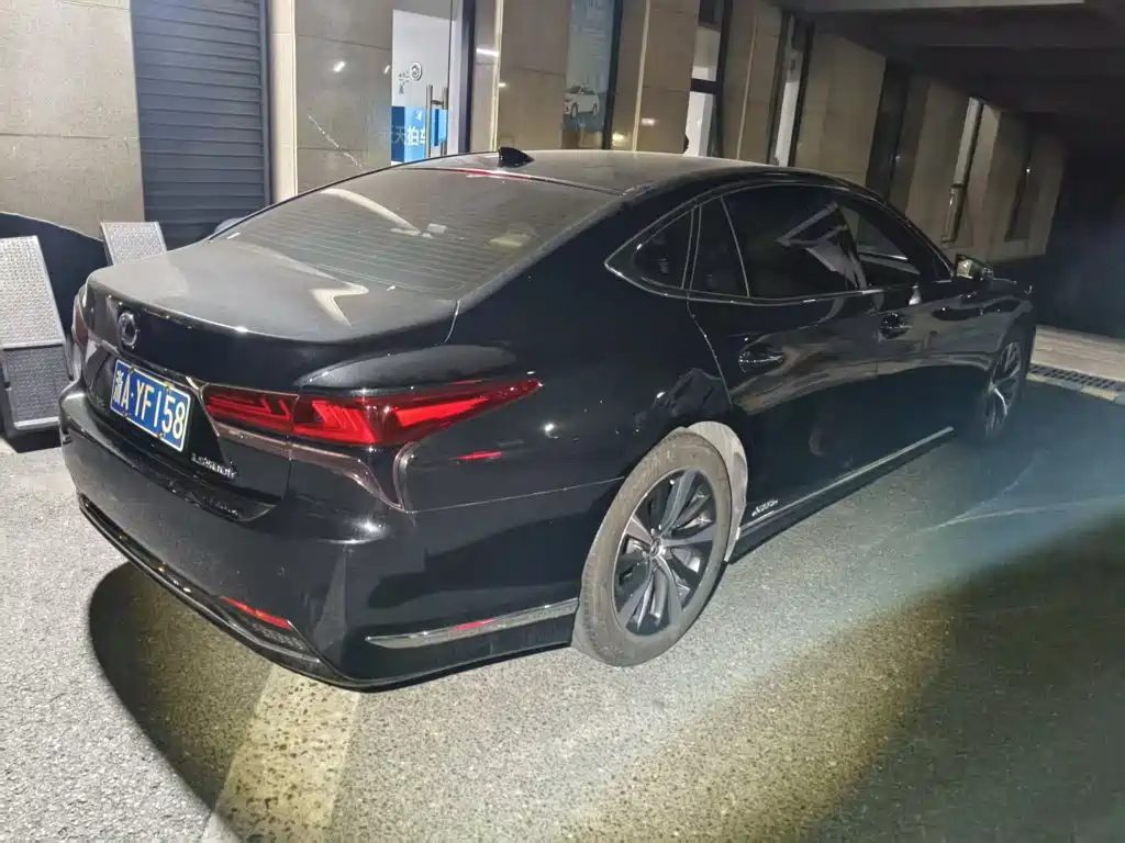 Lexus LS 2021 — миниатюра 4