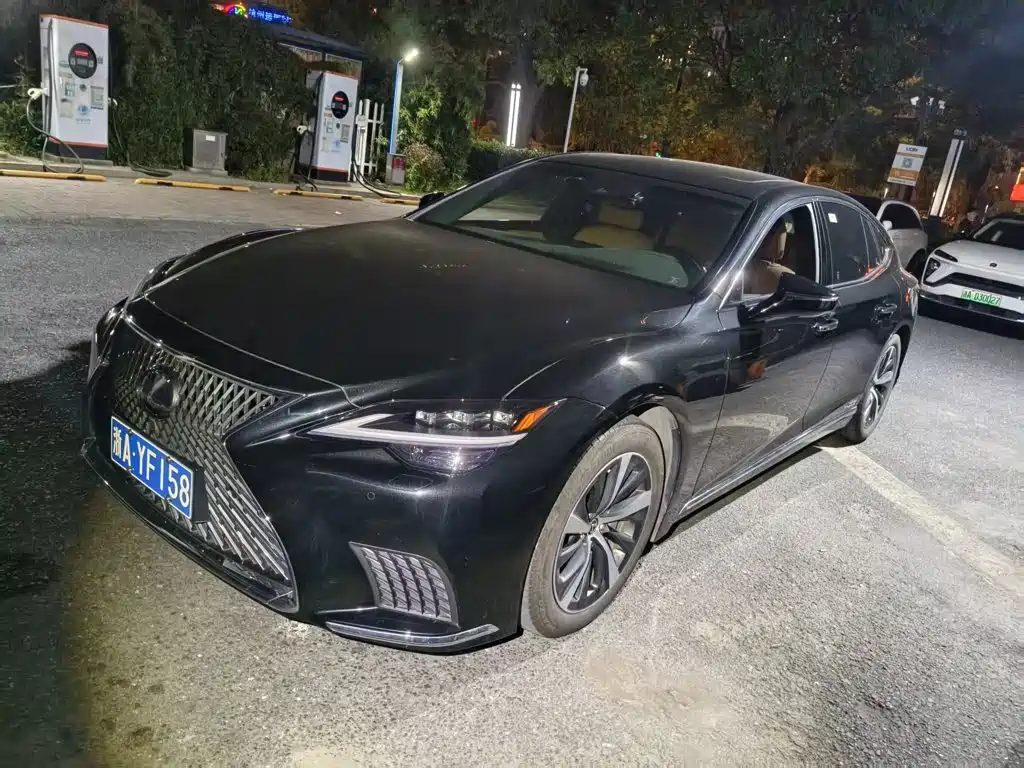 Lexus LS 2021 — миниатюра 8