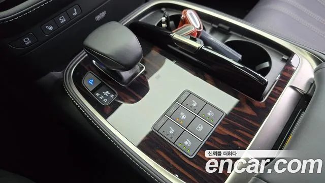 Lexus LS 2024 — миниатюра 9