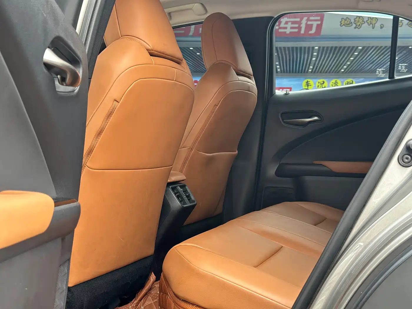 Lexus UX 2022 — миниатюра 6