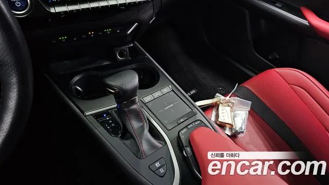 Lexus UX 2022 — миниатюра 9