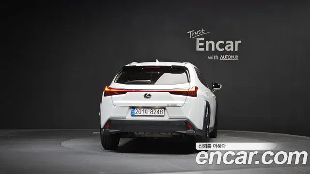 Lexus UX 2024 — миниатюра 4