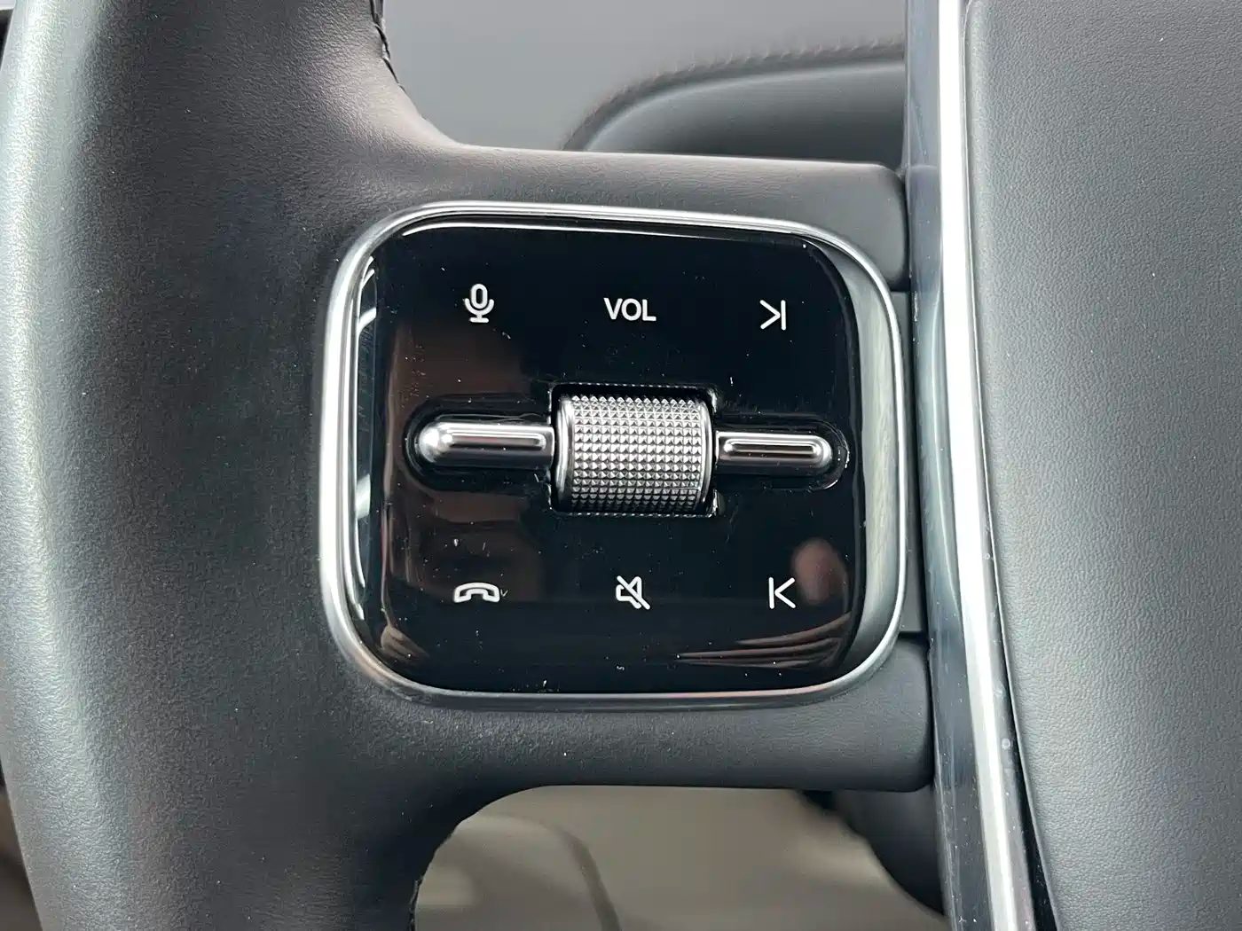 Li Auto L9 2023 — миниатюра 5