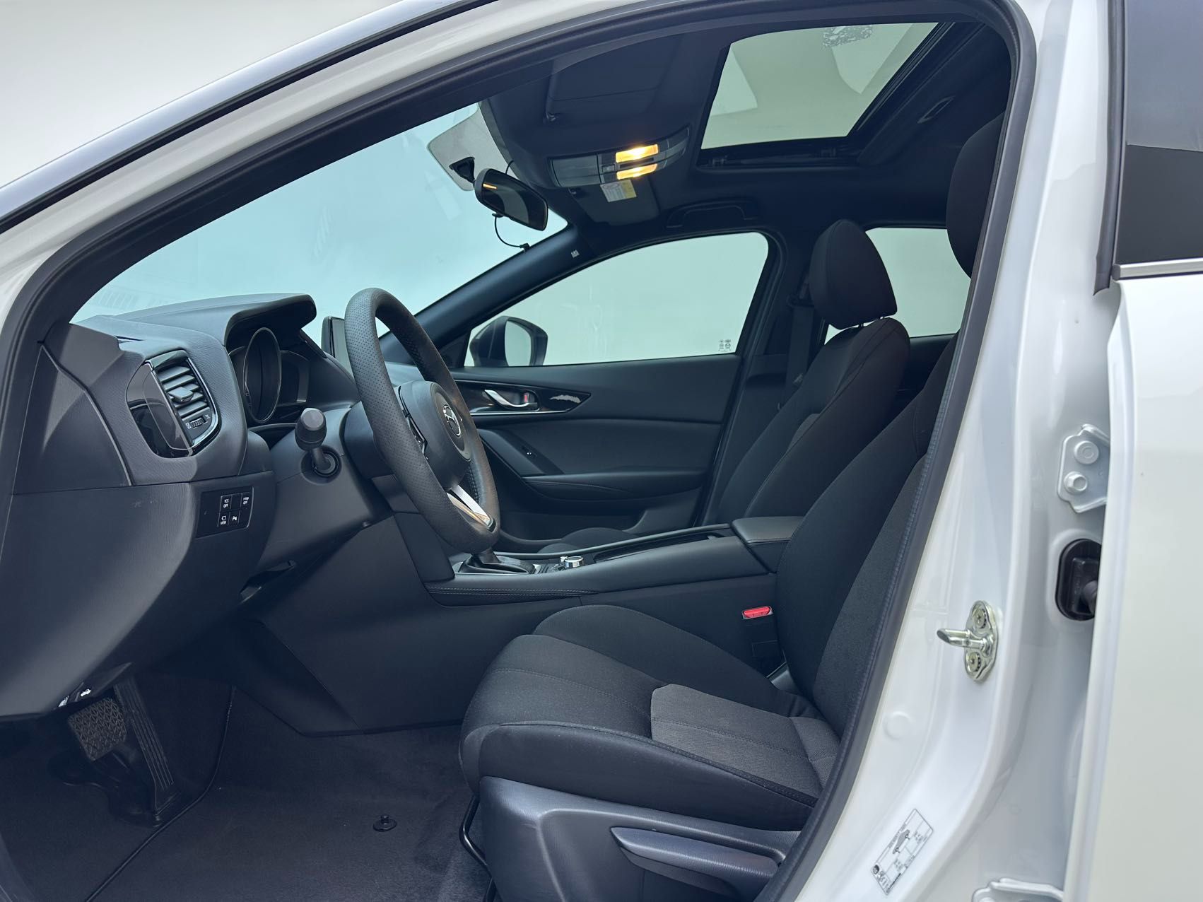 Mazda CX-4 2021 — миниатюра 7