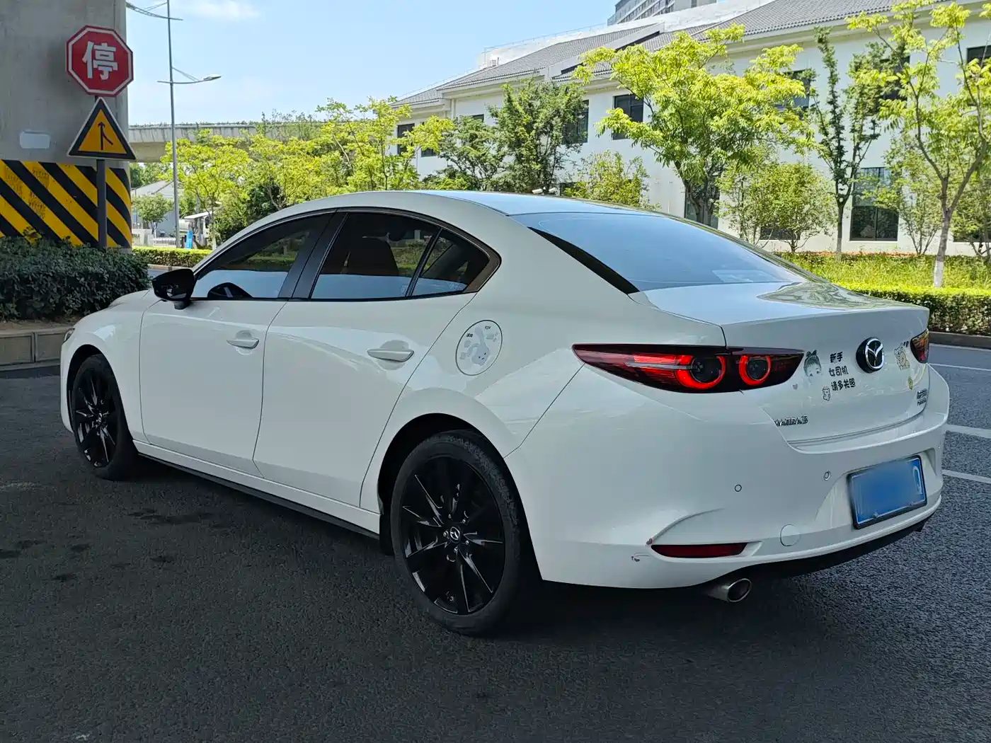 Mazda Mazda3 2022 — миниатюра 6