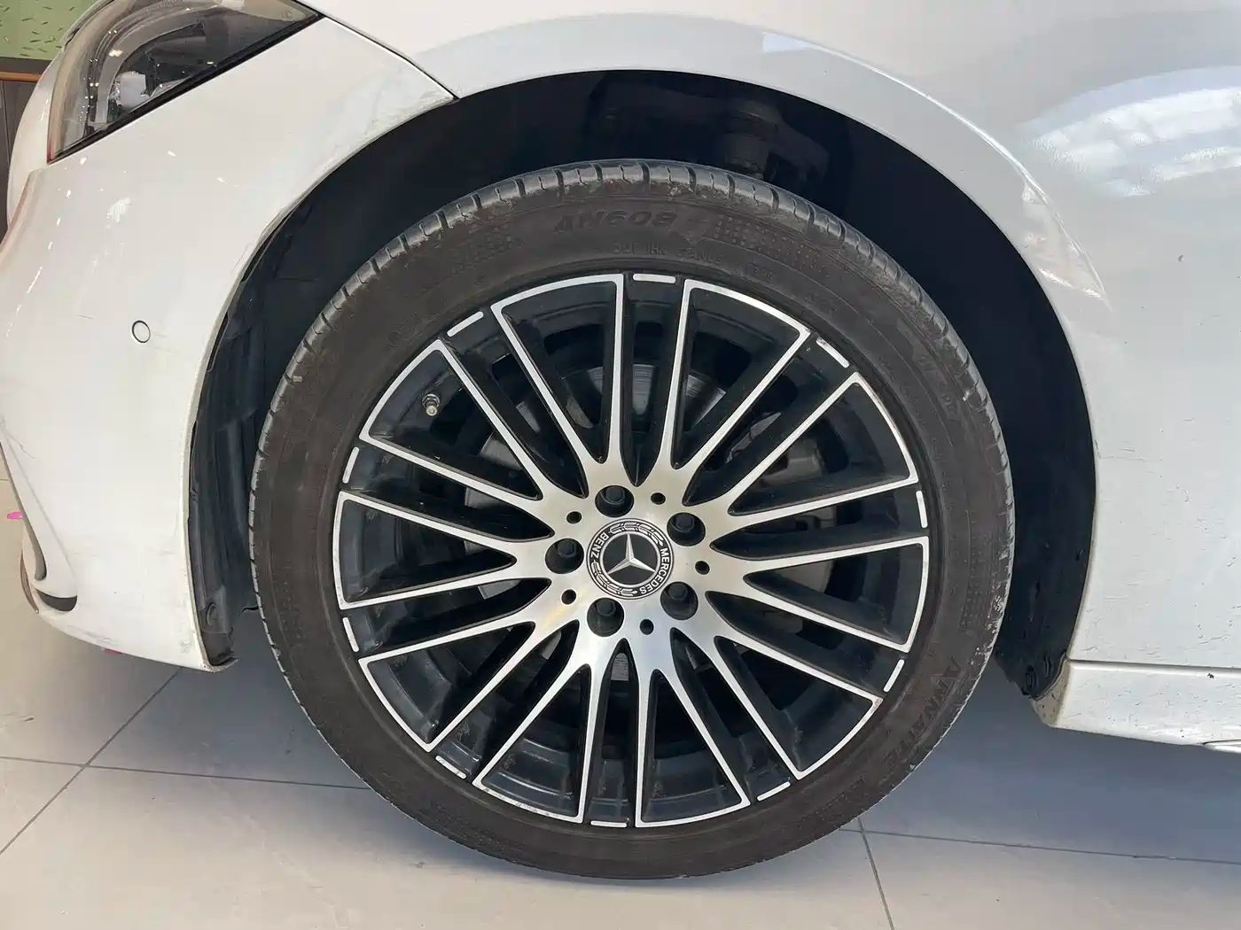 Mercedes-Benz C-Class 2023 — миниатюра 19