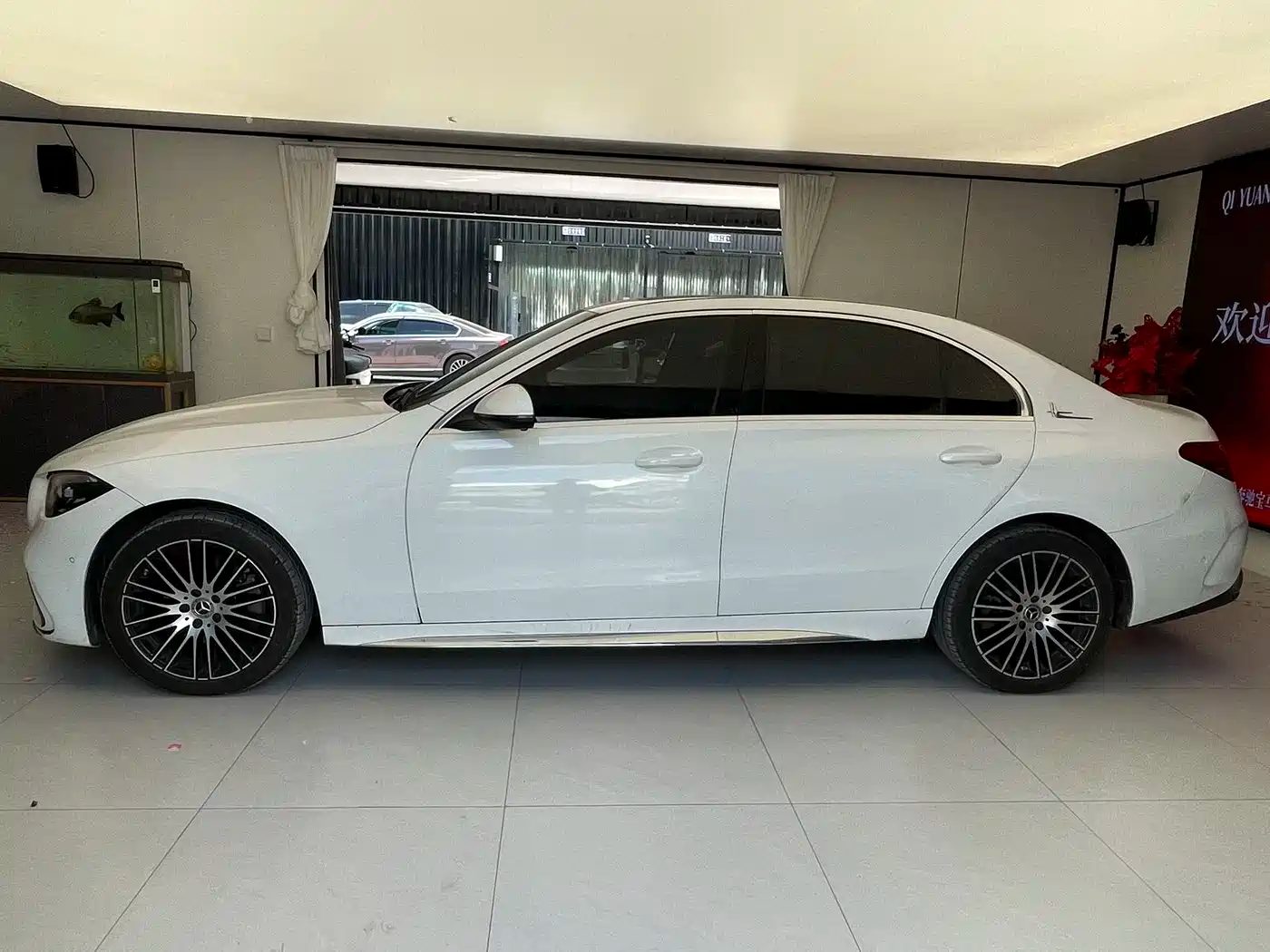 Mercedes-Benz C-Class 2023 — миниатюра 3
