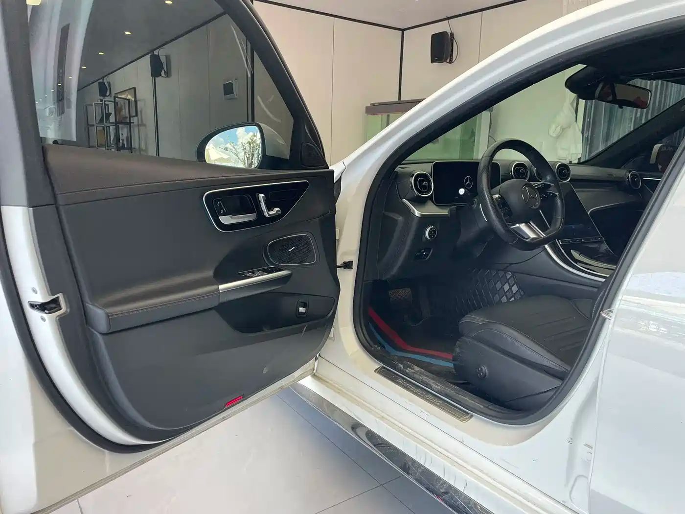 Mercedes-Benz C-Class 2023 — миниатюра 5