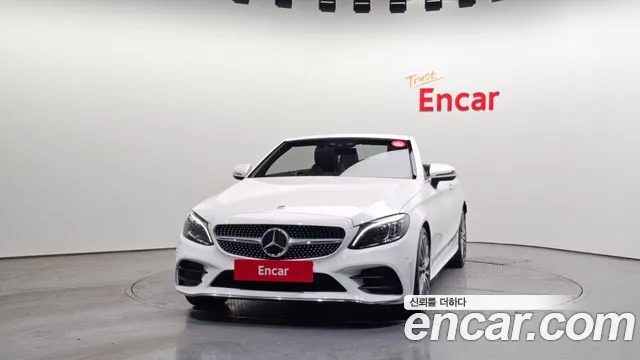 Mercedes-Benz C-Class 2023 — миниатюра 3