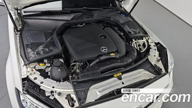 Mercedes-Benz C-Class 2023 — миниатюра 6