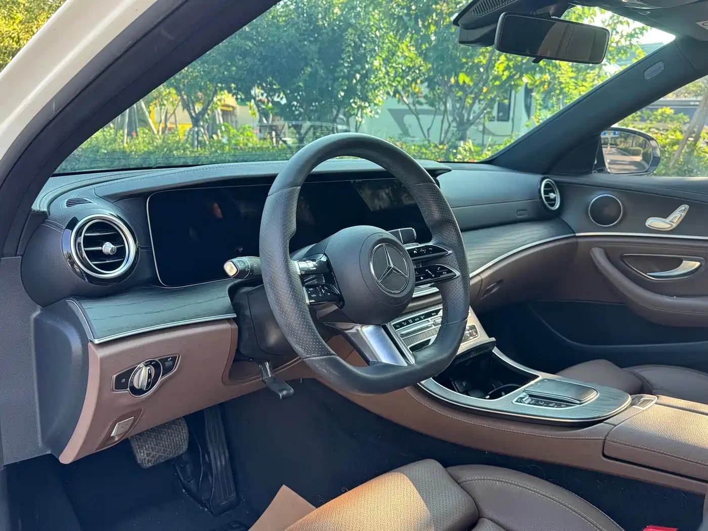 Mercedes-Benz E-Class 2021 — миниатюра 12