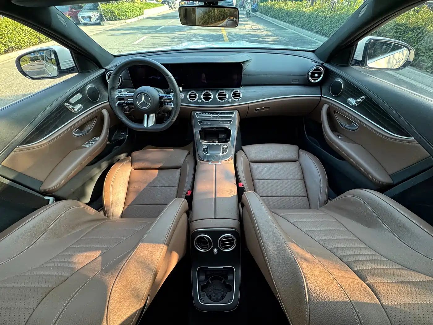 Mercedes-Benz E-Class 2021 — миниатюра 20